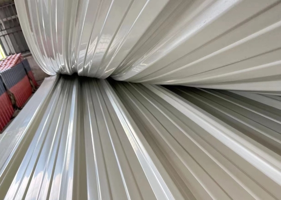 Weiße 1130mm Breite PVC-Dachplatte-grüne Umwelt gerunzelt, Blatt überdachend